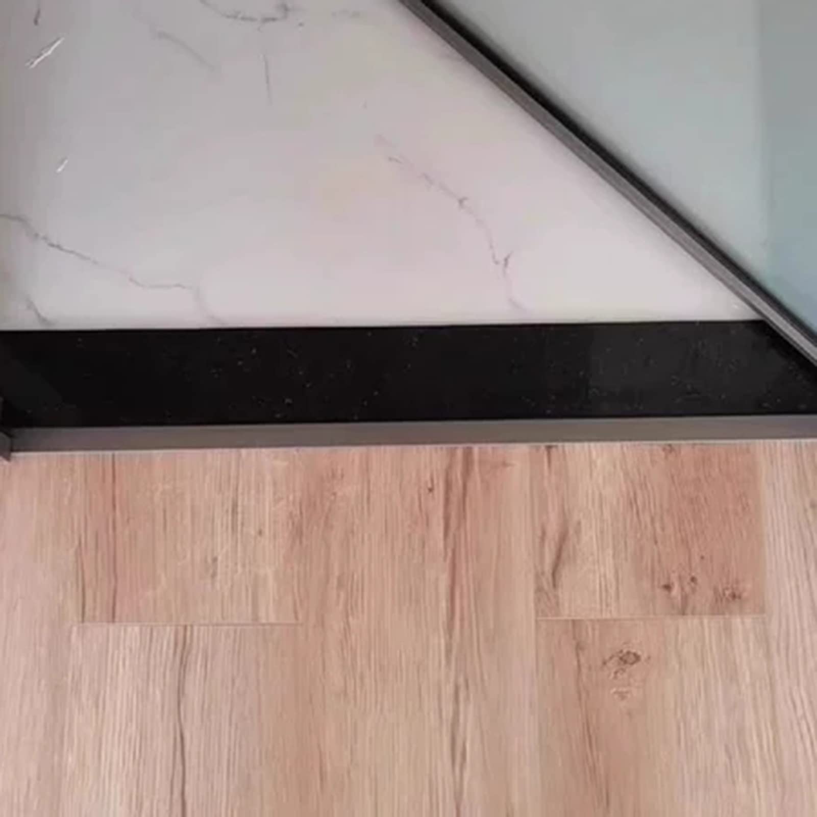 Barre de Seuil en Forme de T - Bande de Transition de Porte, Écart de Plancher de Tuile Couvrant Les Jonctions, Tapis Aux Garnitures de Bord de Porte, Imperméable et Facile à Nettoyer