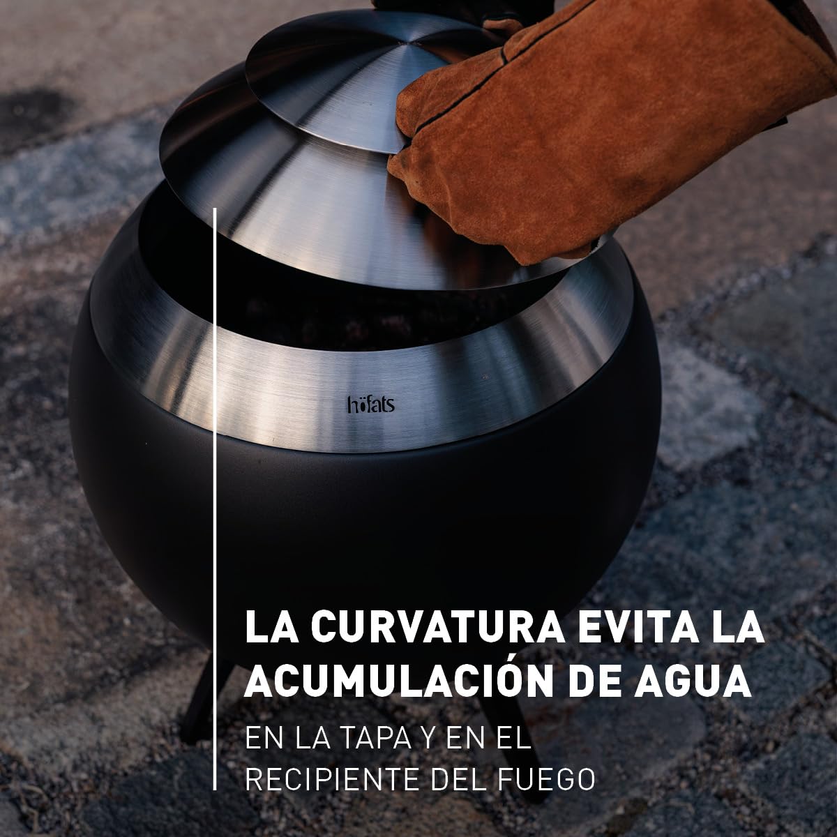 höfats - Tapa MOON 45 de acero inoxidable con sistema de ventilación - Cubierta para evitar que vuelen cenizas y chispas - La curvatura evita la acumulación de agua - Resistente a la intemperie
