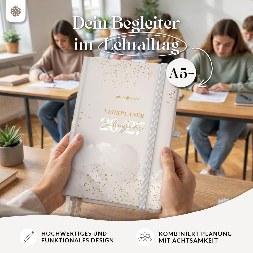 Lebenskompass® Lehrerkalender 2026/2027 DIN A5+ ”Cloud” – Schuljahresplaner Hardcover mit Wochen & Monatsübersichten, Klassen & Notenlisten, Stundenplänen für Lehrerinnen und Lehrer