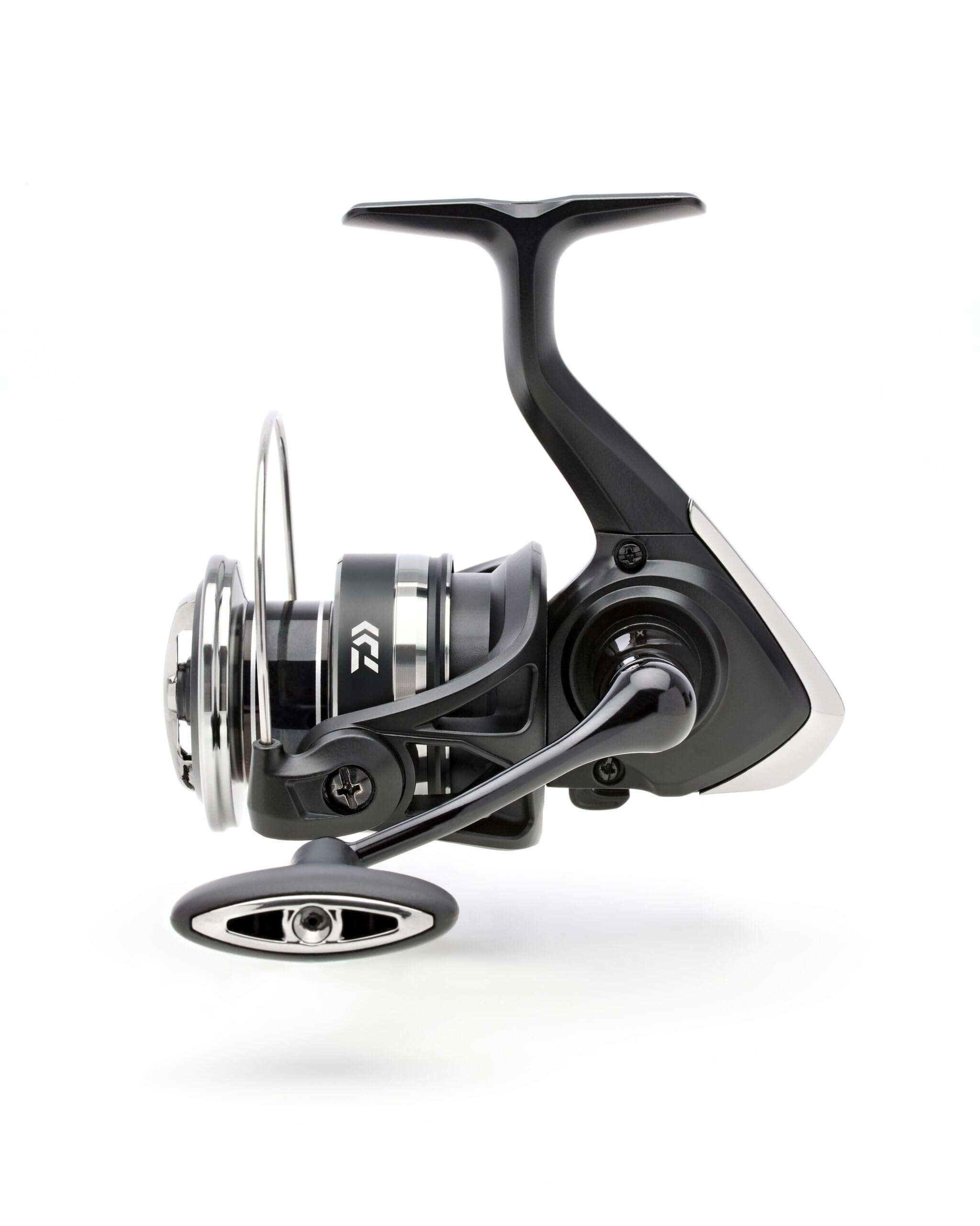 Daiwa Kołowrotek 25 Rz 3000C - Łożyska: 3 + 2 - Sprzęgło: 9 kg - Współczynnik odbicia: 5,1: 1 / 75 cm - Waga: 255 g - Pojemność szpuli: 250m Ø18