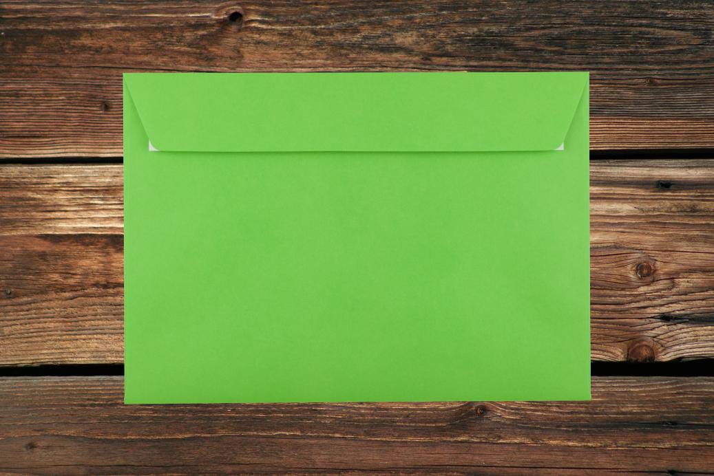 Intensiv-grüne Elco Color Briefumschläge mit Fenster (lasertauglich) / 229 x 324 mm (C4) / mit Abziehstreifen/Versandtasche/haftklebend / 250 Stück
