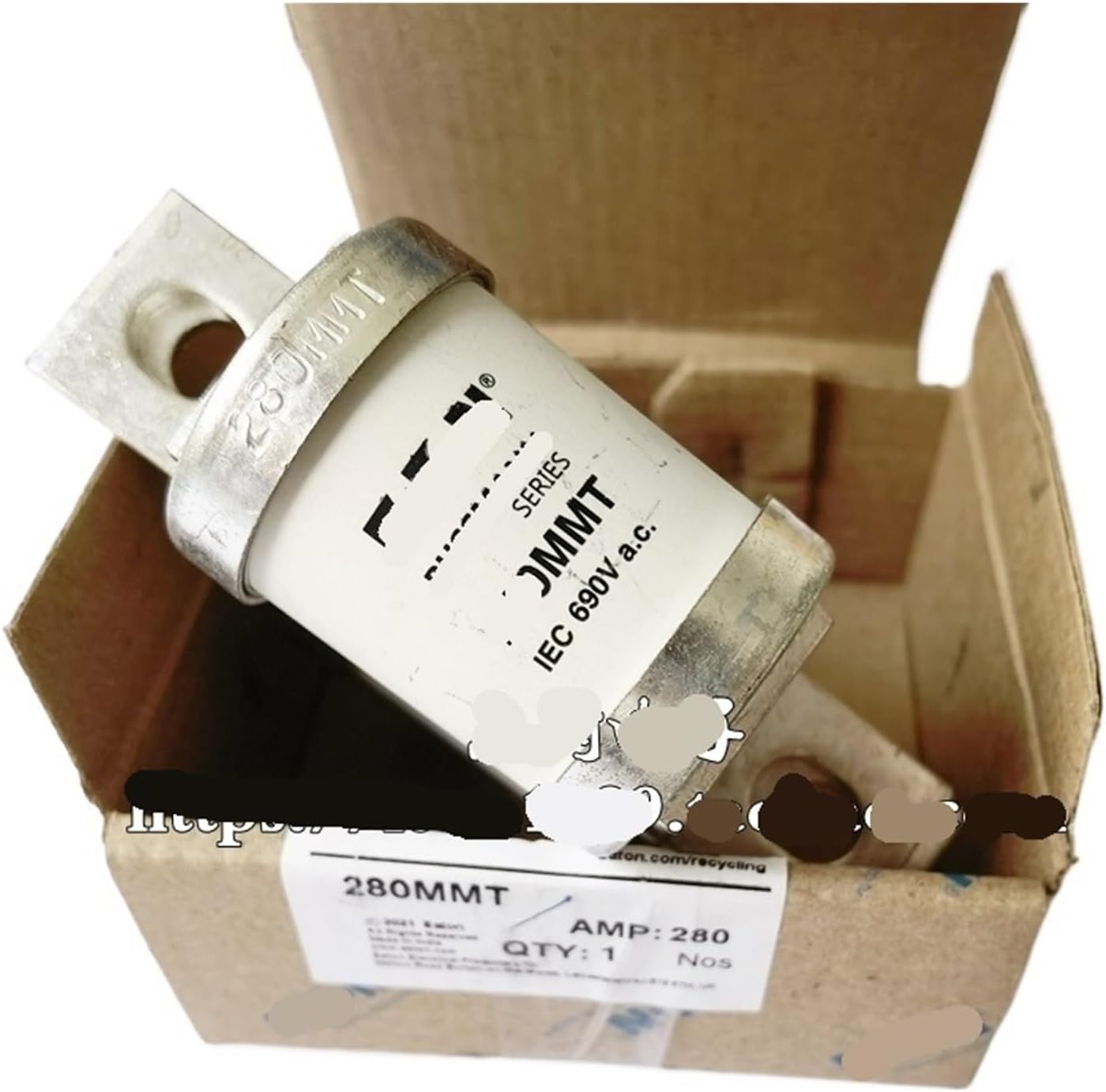 ラピスラズリとマザーオブパールと水晶のトリプレットカービングピアス