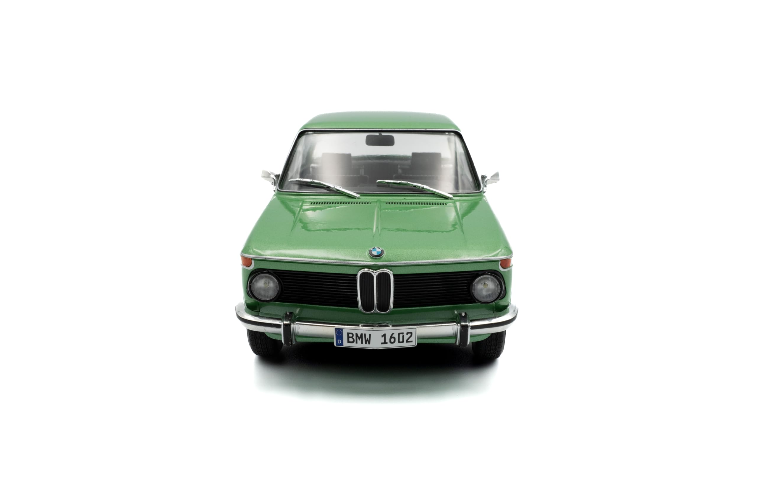 Solido BMW 1602 (1971) – Kompaktklassiker mit runder Front, bewegliche Türen und Lenkung, Diecast Modellauto, Taigagrün, 1:18