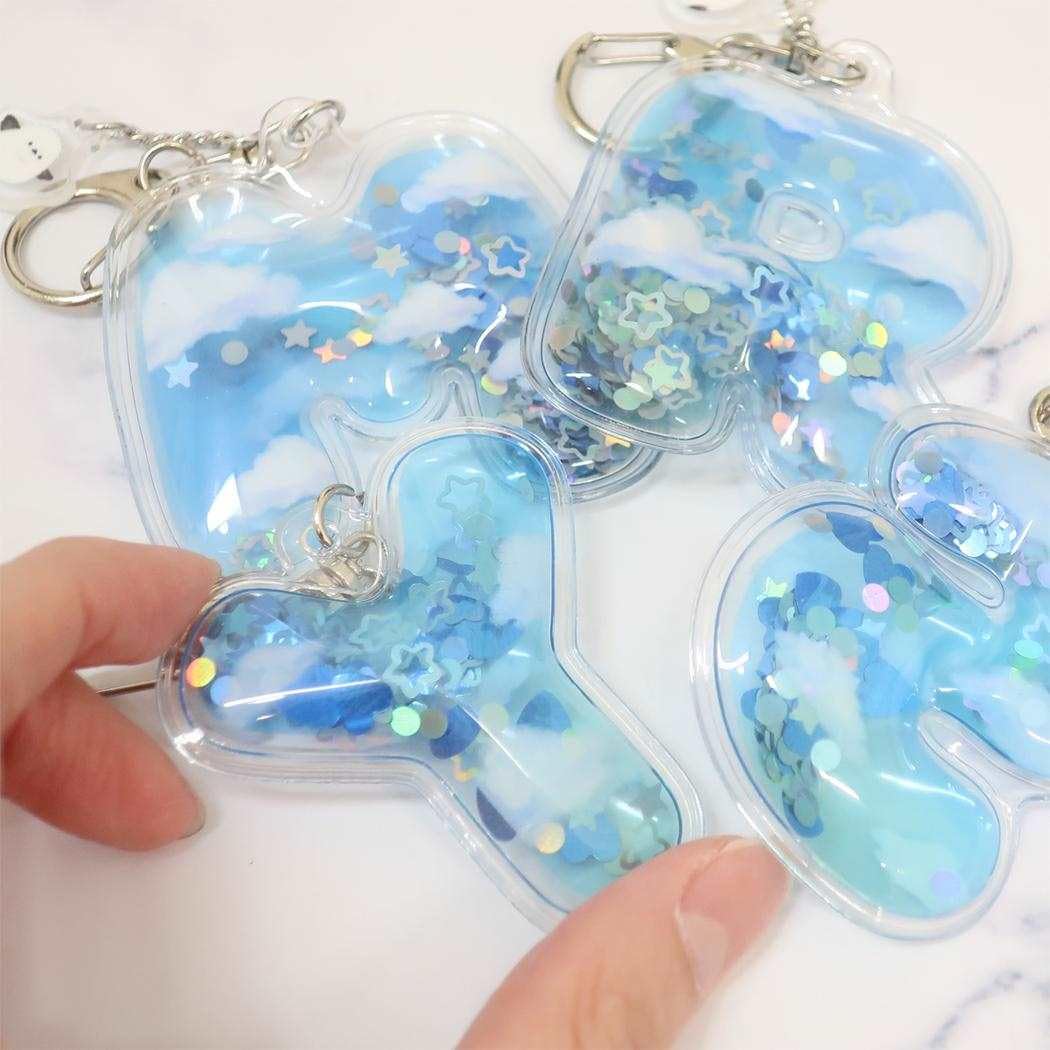 Amazon.co.jp: [キーリング]イニシャルエアーキーホルダー/Y