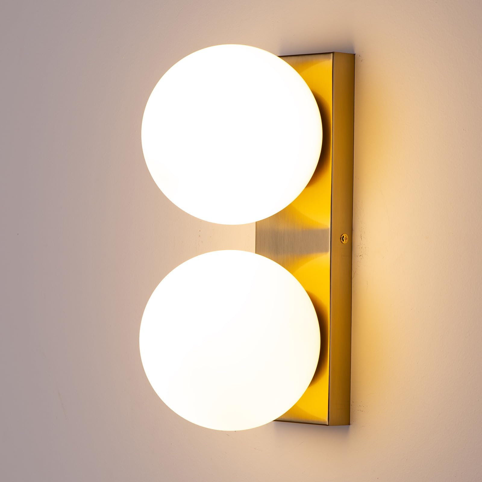 Alpinaluz Applique da parete con doppia sfera in vetro opaco Ø150 mm - Base rettangolare in metallo dorato per camera da letto, corridoio o installazione a soffitto - Attacco E27