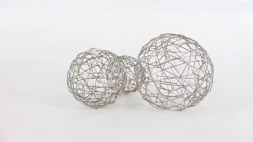 Set de 3 figuras decorativas geométricas de metal plateado miniatura 7
