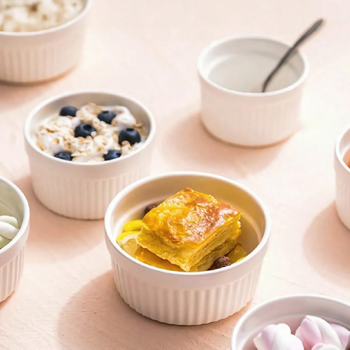 Ramequins en Porcelaine Blanche Bols rayés en céramique, antiadhésifs et résistants à la Chaleur, Parfaits for Servir des Desserts et des collations