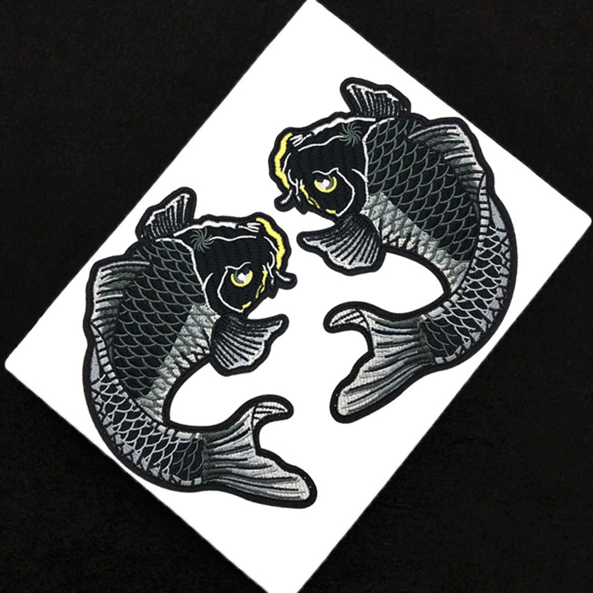 刺繍画　「鯉」 Yahoo!オークション - 刺繍絵 鯉 額装 刺繍画 縁起物 壁飾り
