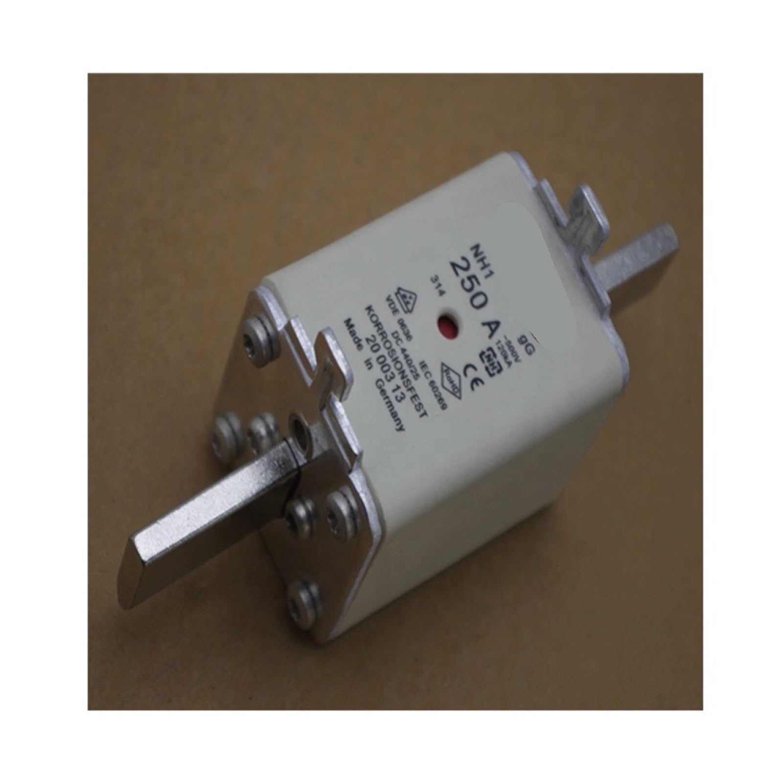 Fusible 250A NH1 2000313 idéal pour sécuriser les circuits et moteurs industriels