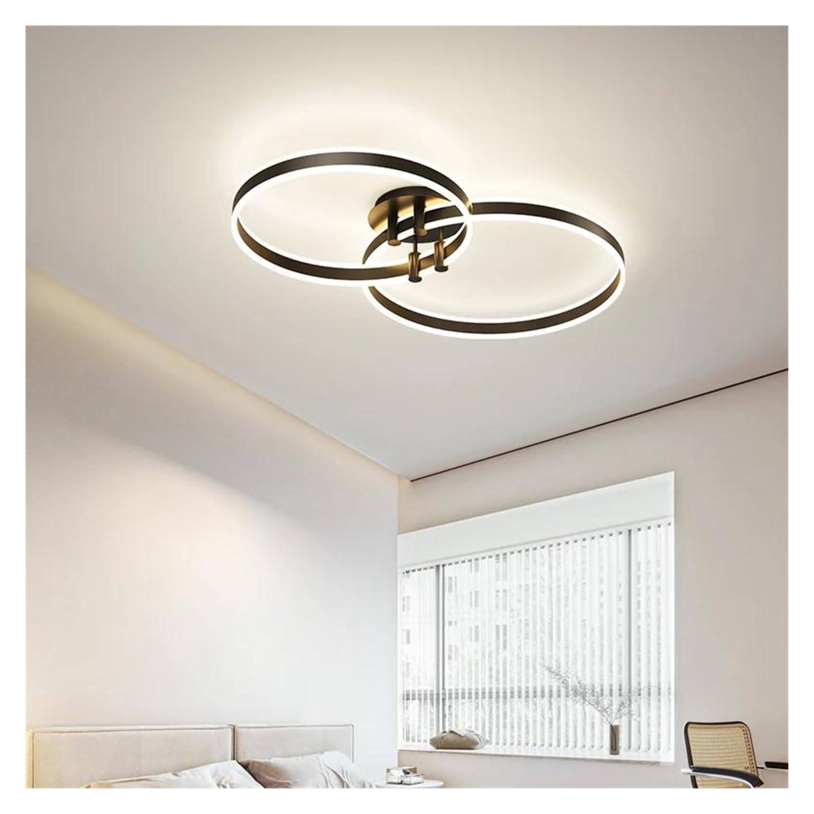 Plafonnier LED télécommandable à intensité et couleur variables