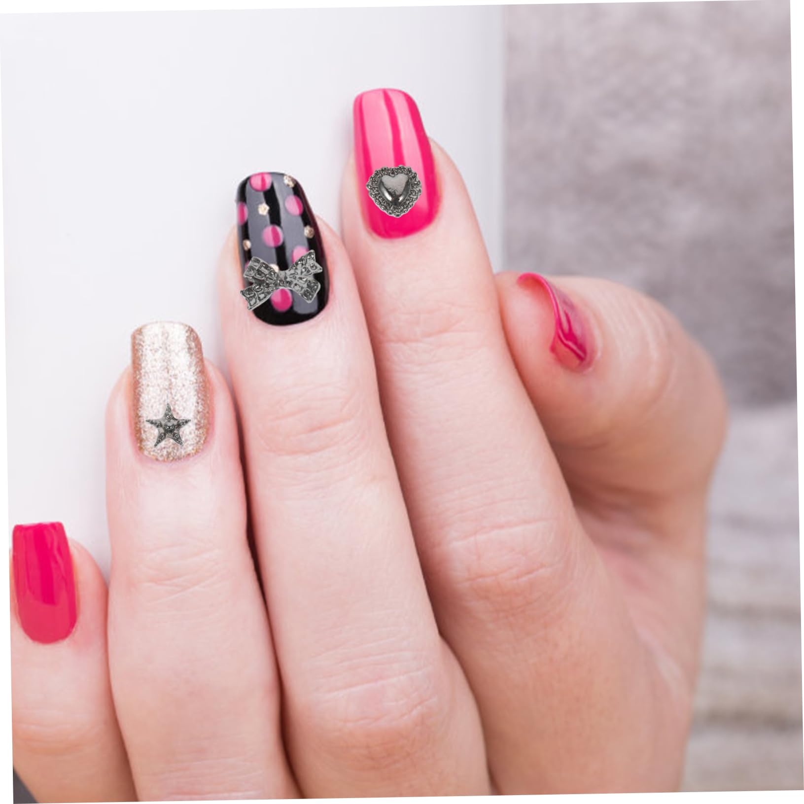 4 Set Accessori Per Unghie Kit Per Unghie UV Nail Art Manicure Unghie Per Nail Design Decorazioni Per Unghie Faux Nail Charms Croce Fai Da Te Decorazioni Per Unghie 30 pezzi * 4