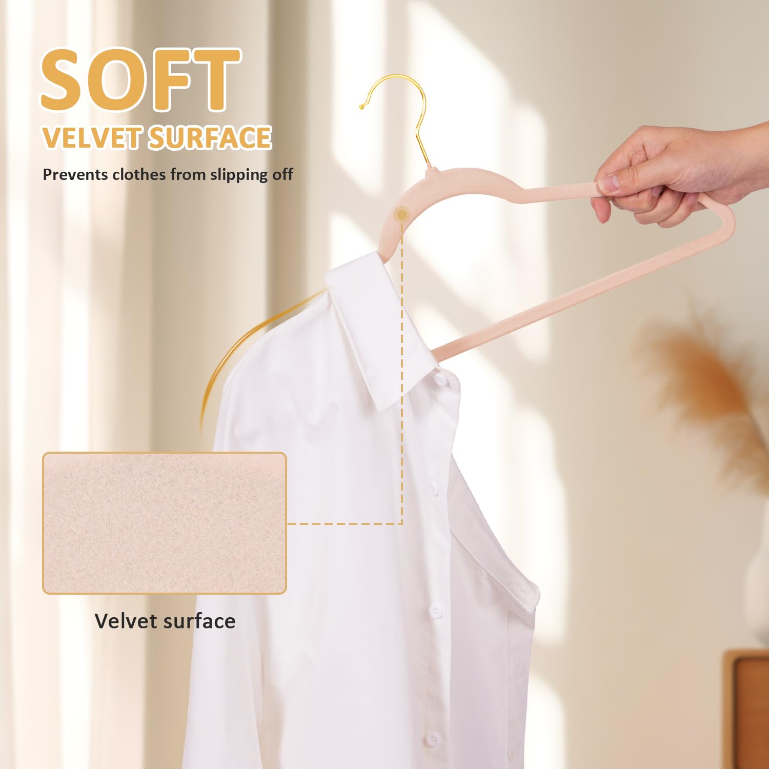 Samt-Kleiderbügel, 30 Stück, mit 360° drehbarem goldfarbenem Haken, rutschfest und platzsparend, 0,5 cm dick, 45 cm lang, für Mantel, Hemd, Kleid, Hosen – Rosa