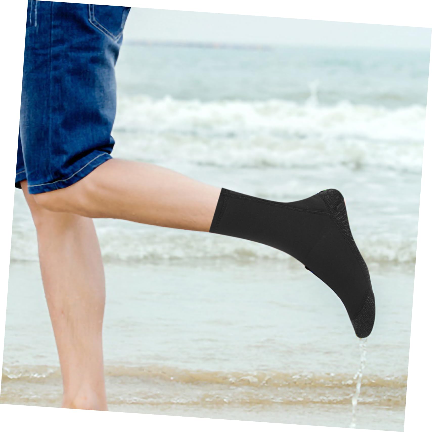 TOGEVAL 1 Pair Non-Slip Diving Socks Comfortable Elastic Swim Socks for Men Sports Beach Activities