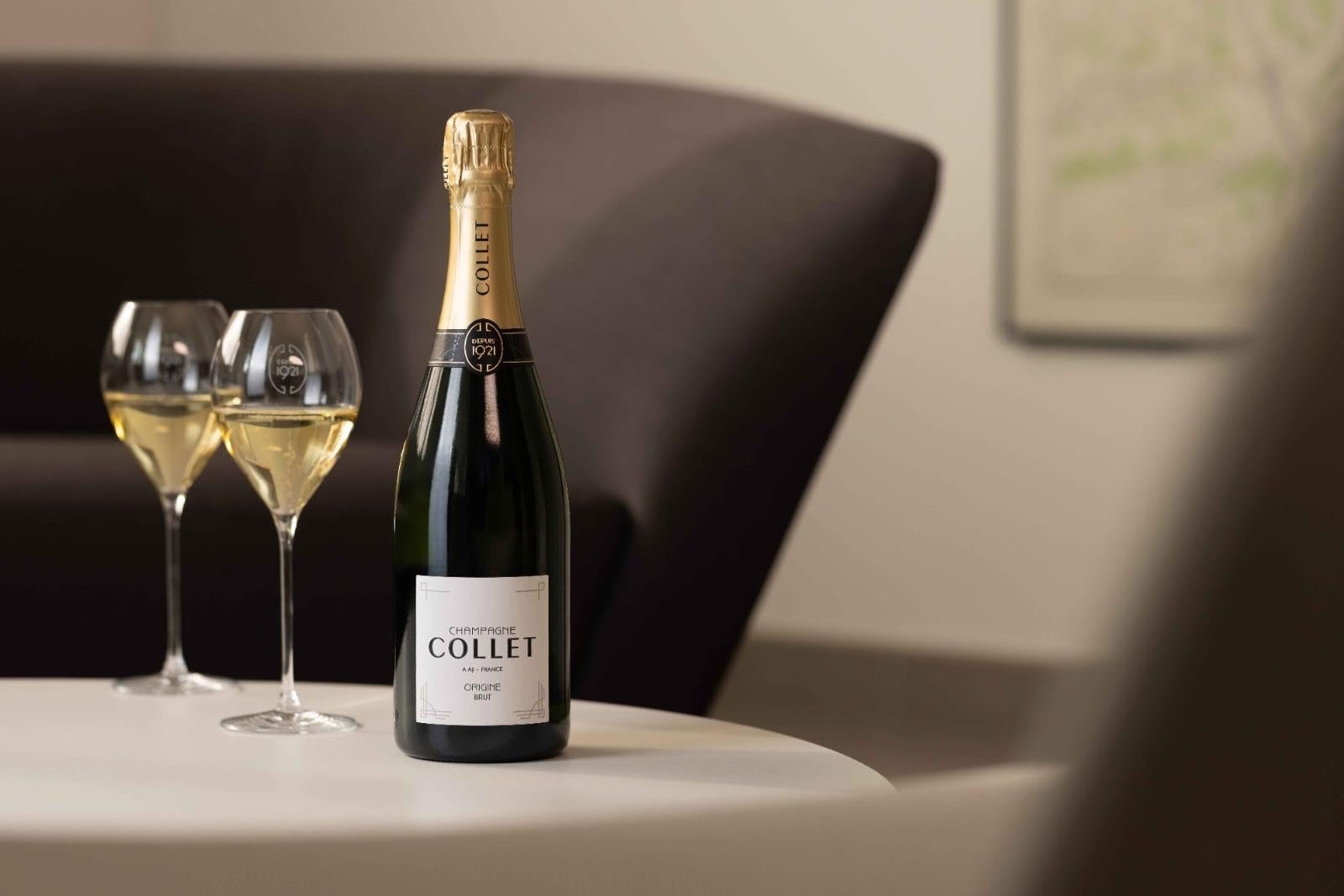 Collet Champagne Origine Brut - Assemblaggio di 100 Cru Storici – Cuvée 50% Meunier, 30% Chardonnay, 20% Pinot Noir - 3 Anni di affinamento - Dosaggio 9g/l - 75cl 12,5% vol. (1, 750.0, millilitro)