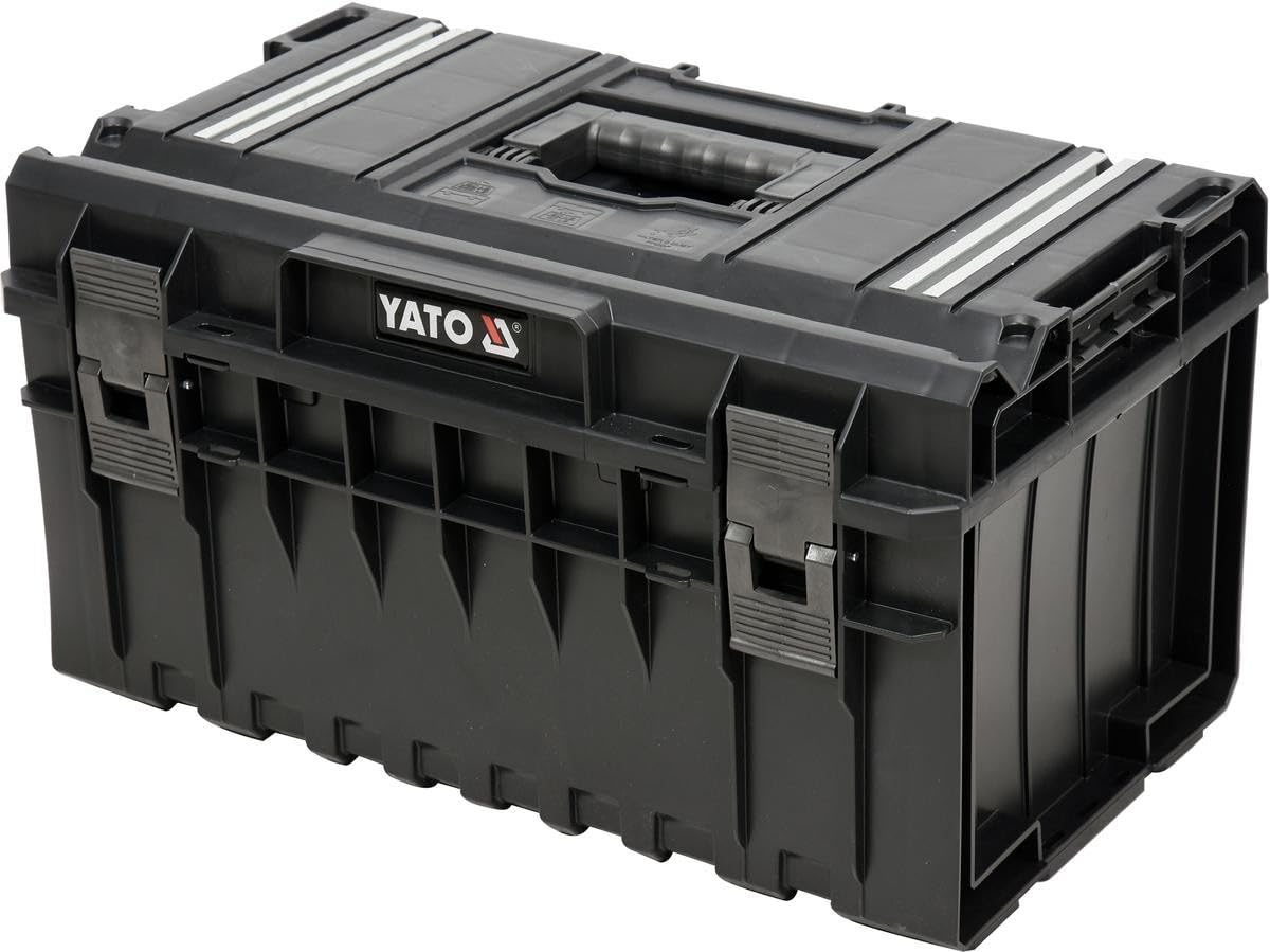 Caja de herramientas vacía para obras