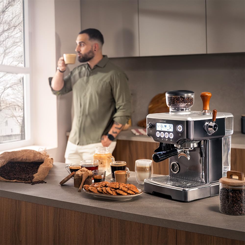 Cecotec Macchina Espresso Barista Power Espresso 20 Barista Steel & Grind. 2200W, 20Bar, Macinacaffè Conico, 2.1L Serbatoio Acqua, 180g Caffè, 30 Livelli, Thermoblock, Doppio Braccio, Accessori