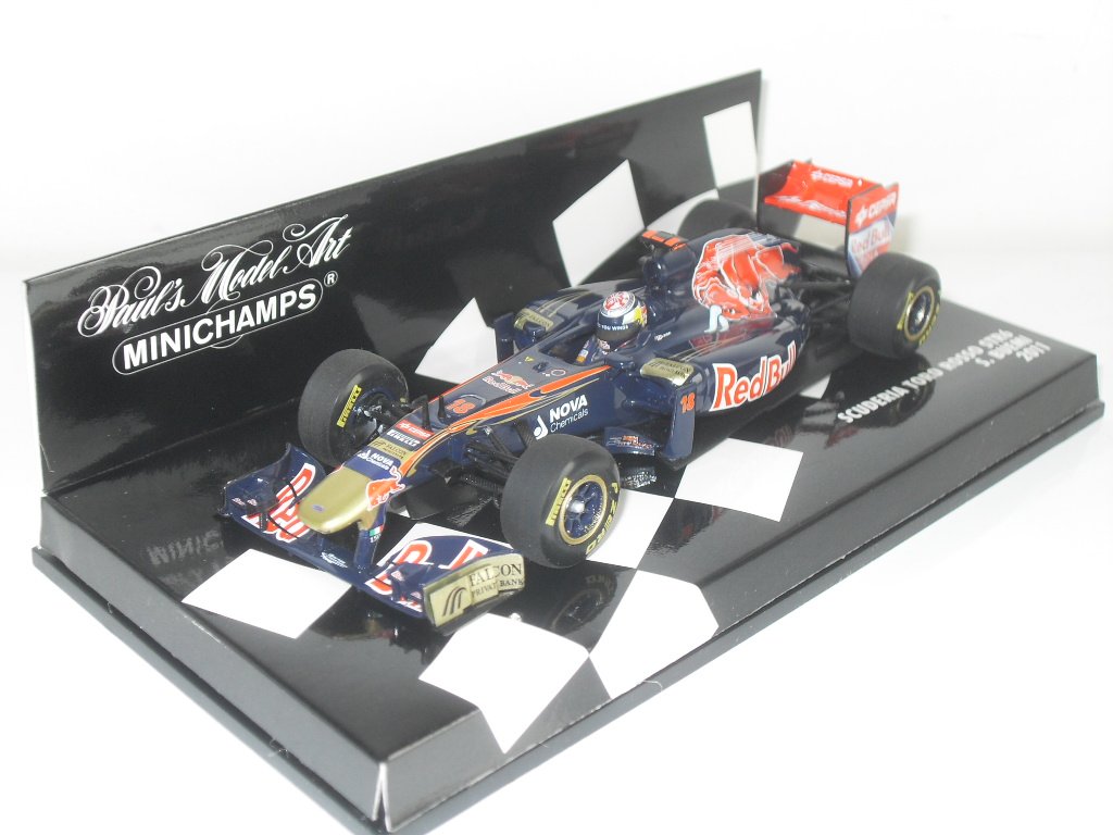 Minichamps 1/43rd Scuderia Toro Rosso Sebastian Buemi 2011