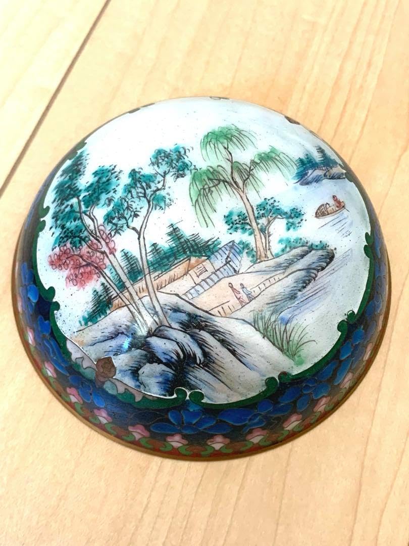 中国製銘粉彩香盒　骨董アンティーク古美術品　コレクション 風景画の多色陶器 中国製銘粉彩香盒 骨董アンティーク古美術品 コレクション 風景