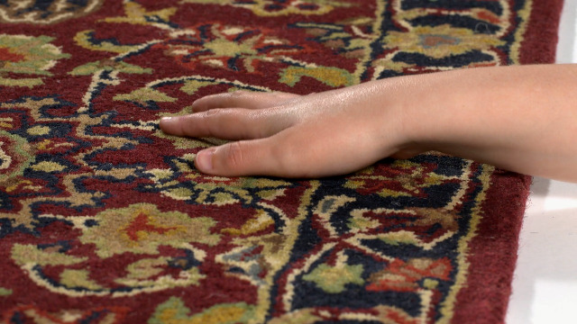 Amazon.com: SAFAVIEH Classic Collection Accent Rug - 2'3