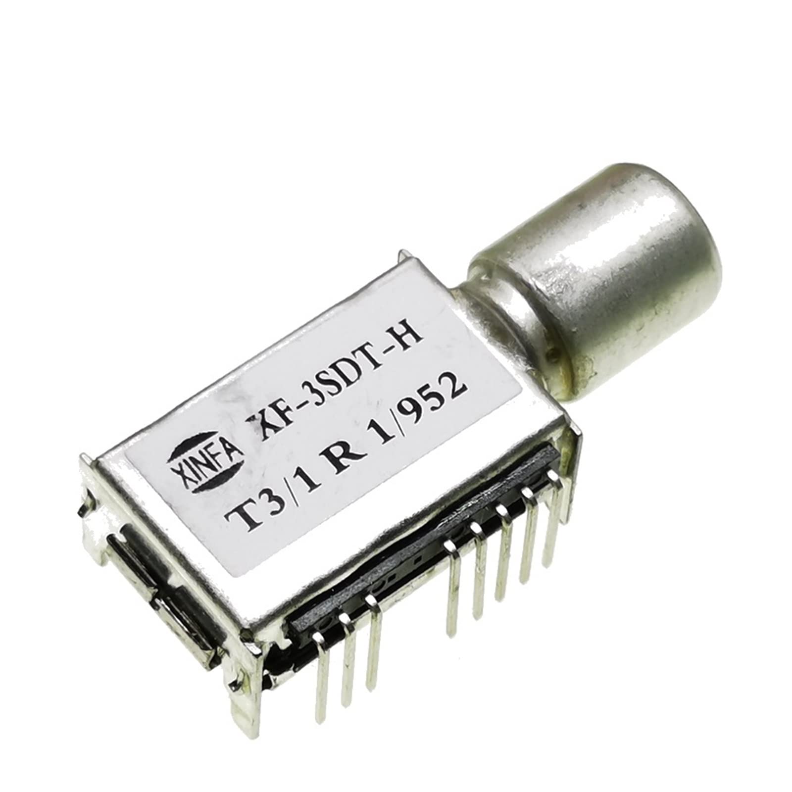 Puce Électronique XF-3SDT-H R840 – Composant Pour Projets DIY – Référence Technique