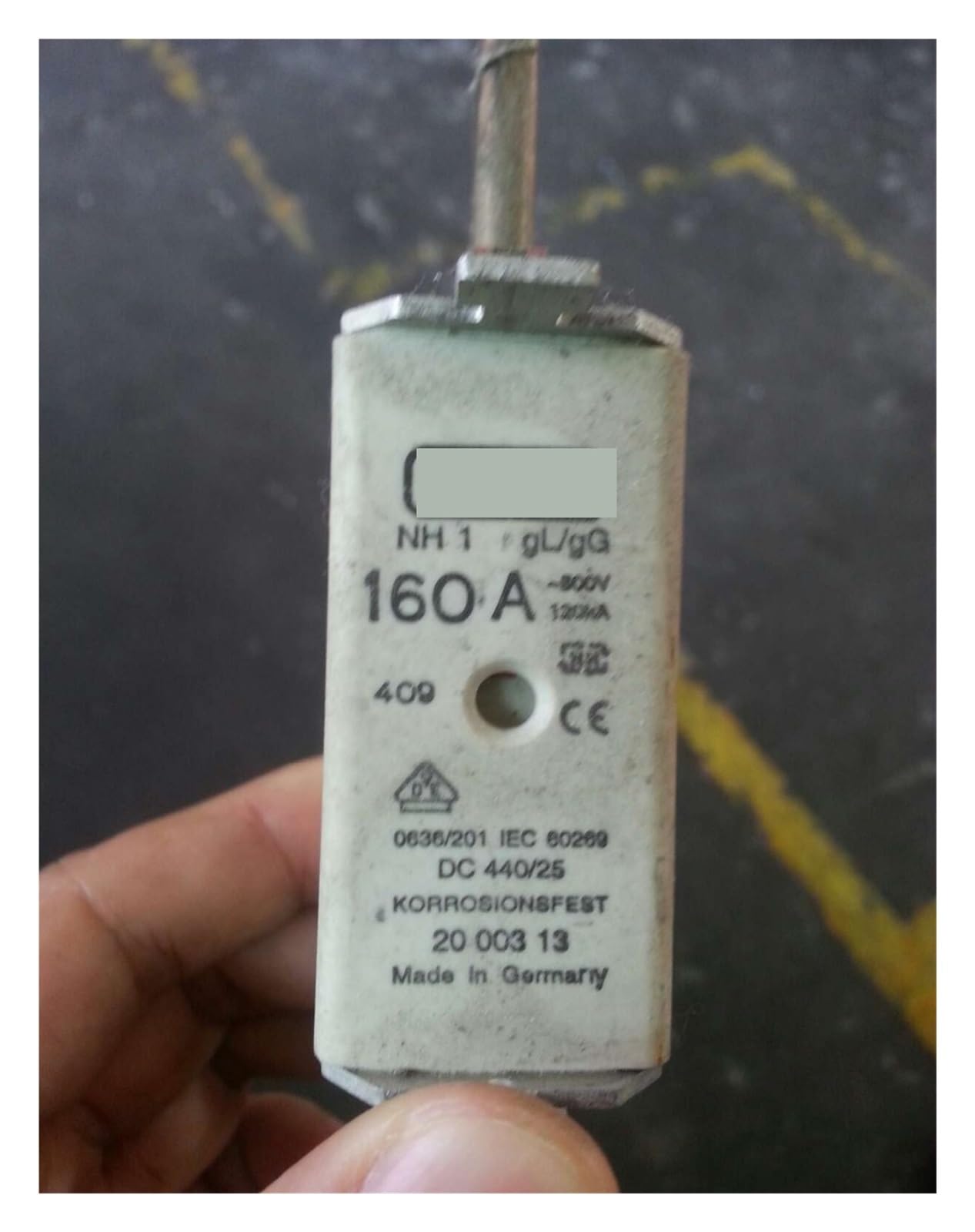 CLBSWYEJK Fuses NH1 100A 160A 200A 500V 2000313 NH1 200A 500V 2000304 aR NH1 100A 690V 2021134 NH1 20A 690V 2021113(NH1 100A)