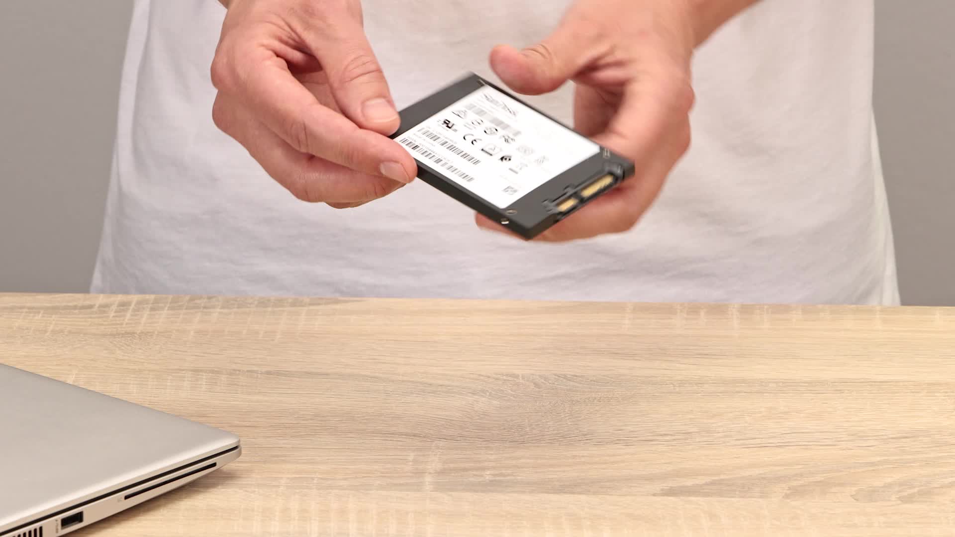 SanDisk SSD PLUS 480 GB SATA III 2.5-Inch Internal Solid State