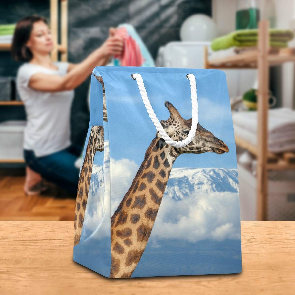 Giraffe Mountain Sky Cloud großer Wäschesack, freistehend, faltbar, mit Tragegriffen