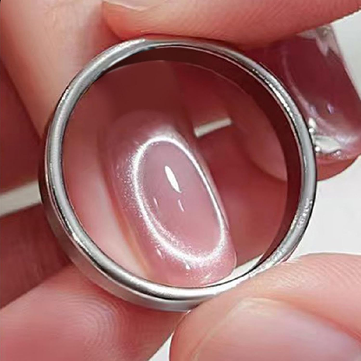 Magnetic Nails Ring, Manicure Support Accessory, Creative Art Magnets with Texture, Compact Salon Tool with Comfort, Stylish Nail Magnet Design, Home Accessories for Female Male Students and Travelers