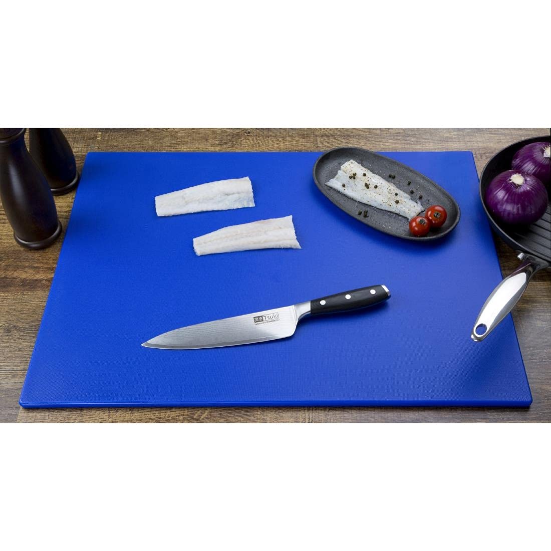 Hygiplas Tabla de cortar azul grande de baja densidad para pescado crudo - 60x45cm