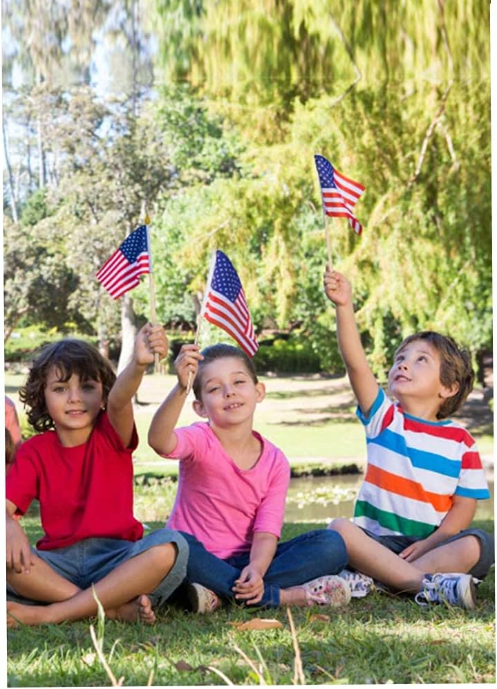 200 Pack Small American Flags on Stick, 4x6 Inch Small US Flags/Mini American Handheld Flags with Kid-Safe Spear Top, 4th of July,Independence Day, Outdoor,Memorial Day Decorations