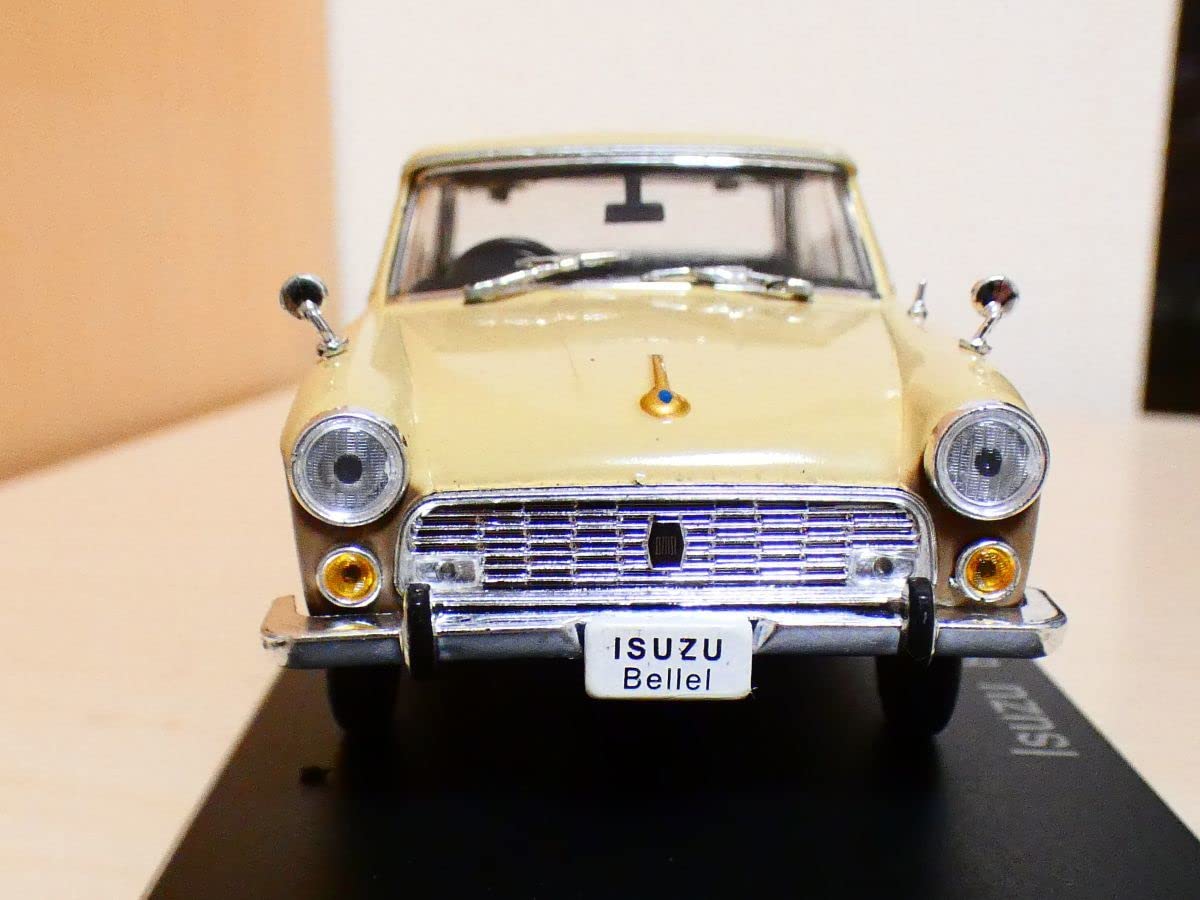 Amazon.co.jp: Hachette 1/43 Isuzu Bellel 2000 Deluxe 1967 / Mini