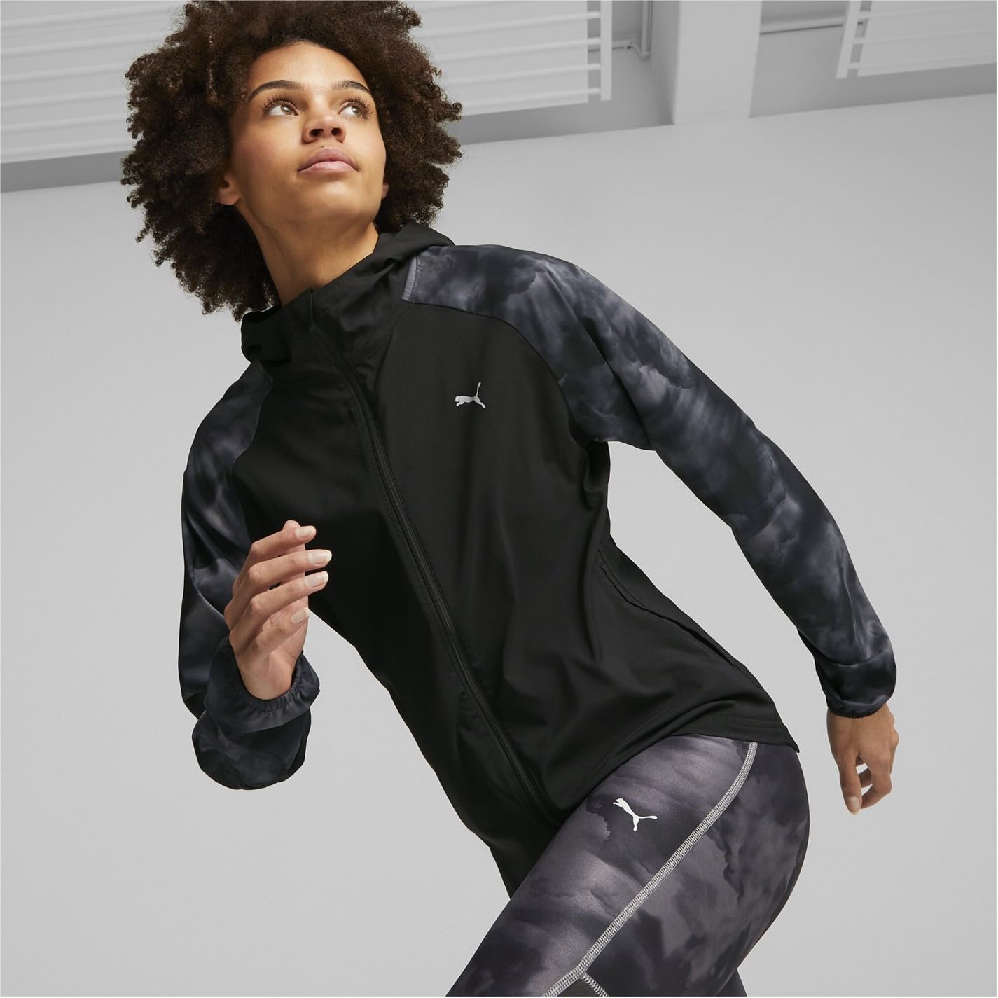 PUMA Favourite Velocity tkana kurtka do biegania z nadrukiem, Puma Czarny-aop, XS