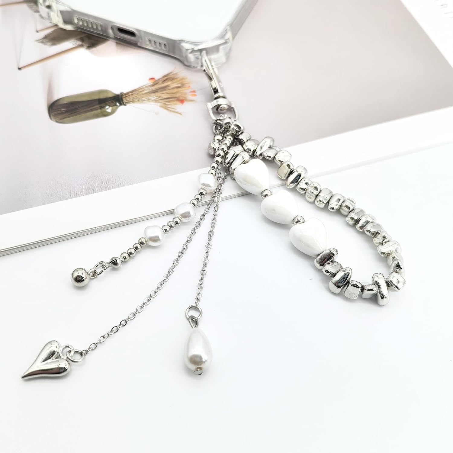 Punk Metal Chain Tassel Keychain Wristlet Irregular Beaded Hearts Silver Bag Charms For Handbags Y2K Key Chain Aesthetic Pearl Heart Pendant Purse Charms Key Chains Women Cute Keychain Accessories - Image 5