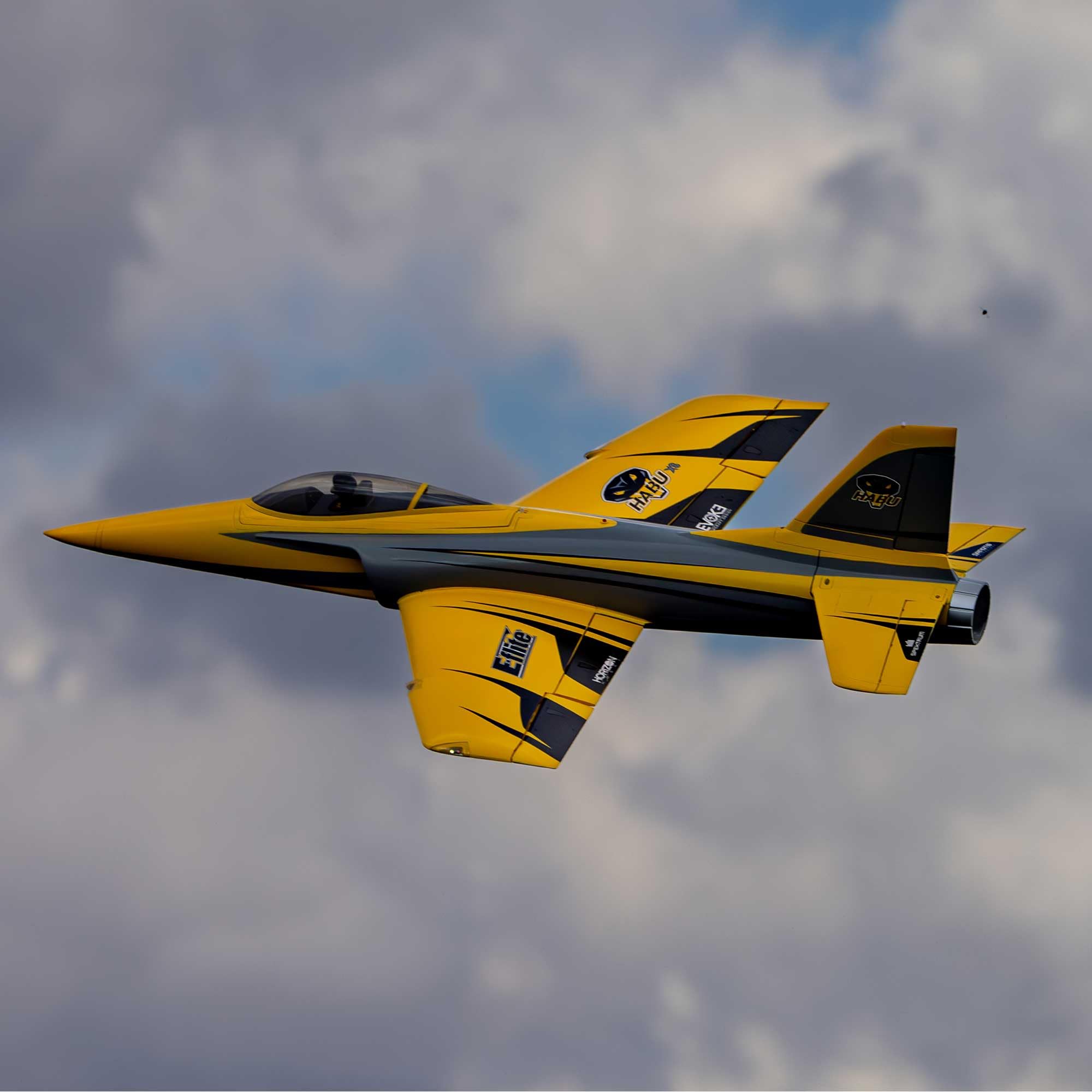 E-Flite Habu XS 80mm EDF – Sportjet mit 6S Power, AS3X Stabilisierung, Safe Mode, LED-Lichtern & Einziehfahrwerk – BNF Basic Version