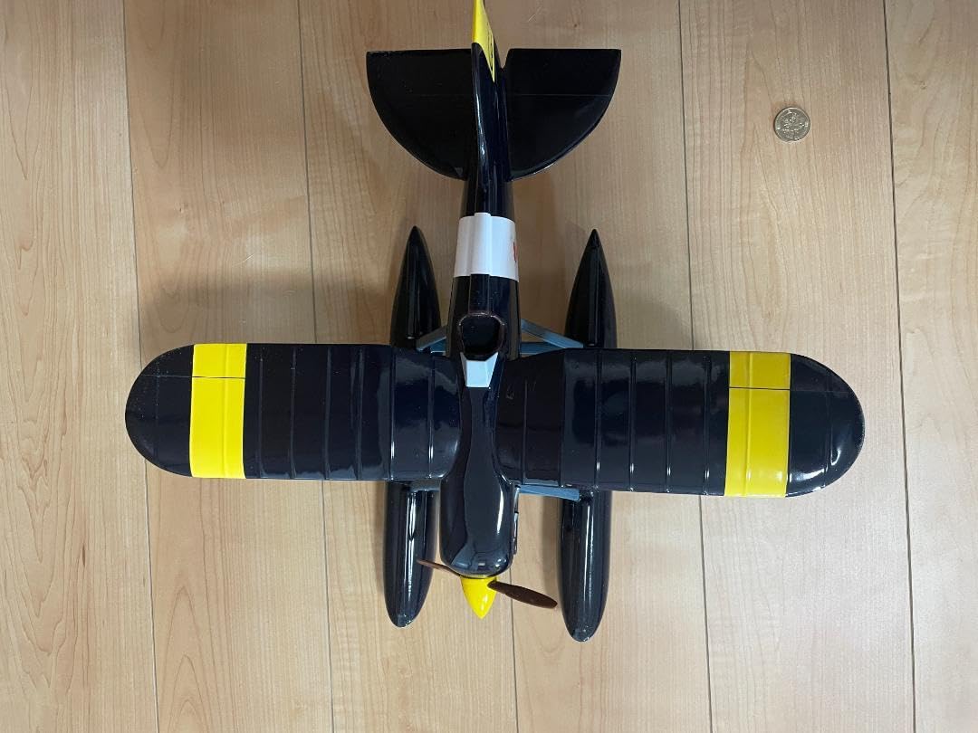 Amazon.co.jp: 紅の豚カーチスR3C-0 1/16 飛行機模型 完成品  