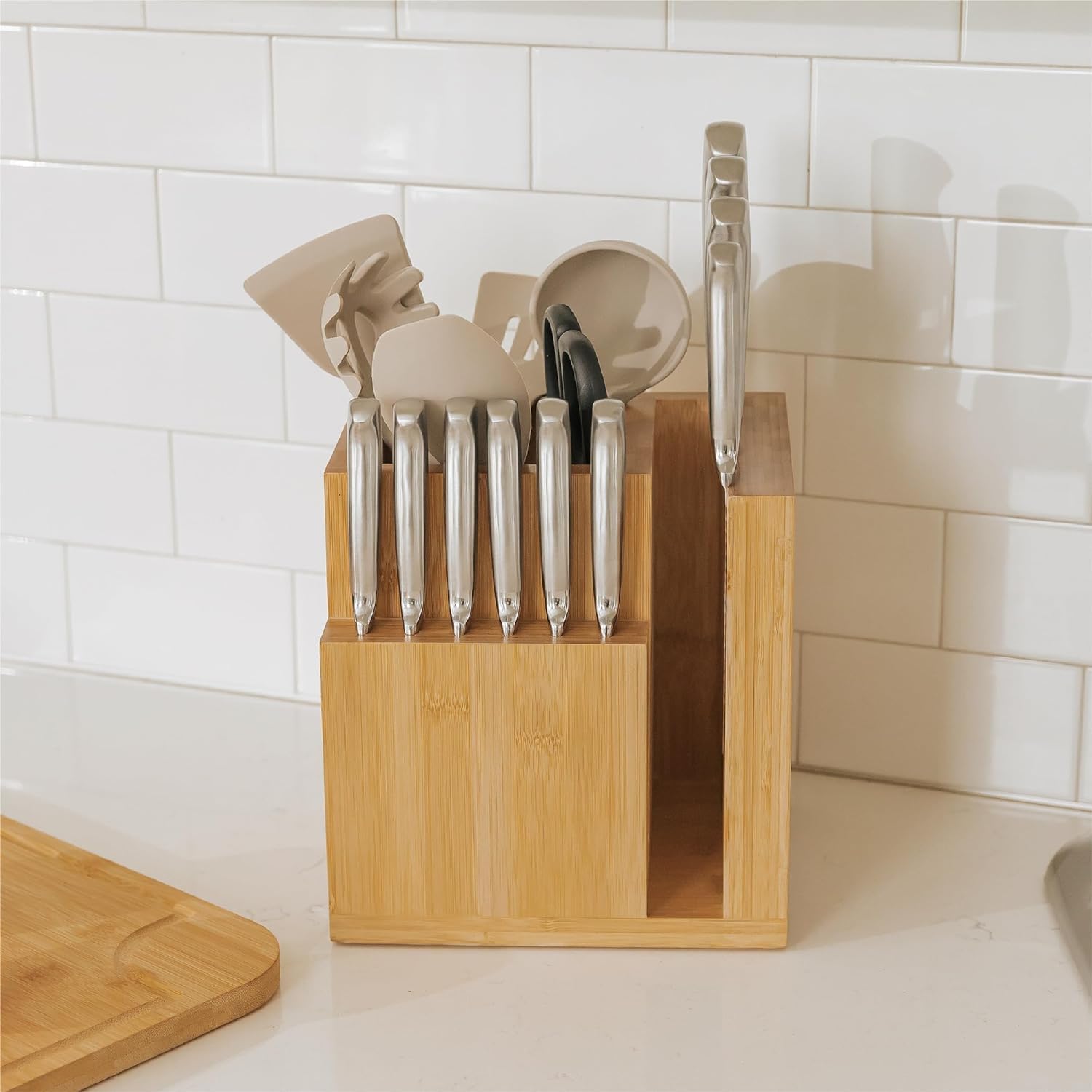 KitchenEdge Bamboo Magnetic Knife Block and Cooking Utensil Holder, Sleek Storage for Chefs Knives, Steak Knives, Spatulas, Scissors, Non-Slip Rubber Feet, Easy to Clean, Kitchen Countertop Organizer