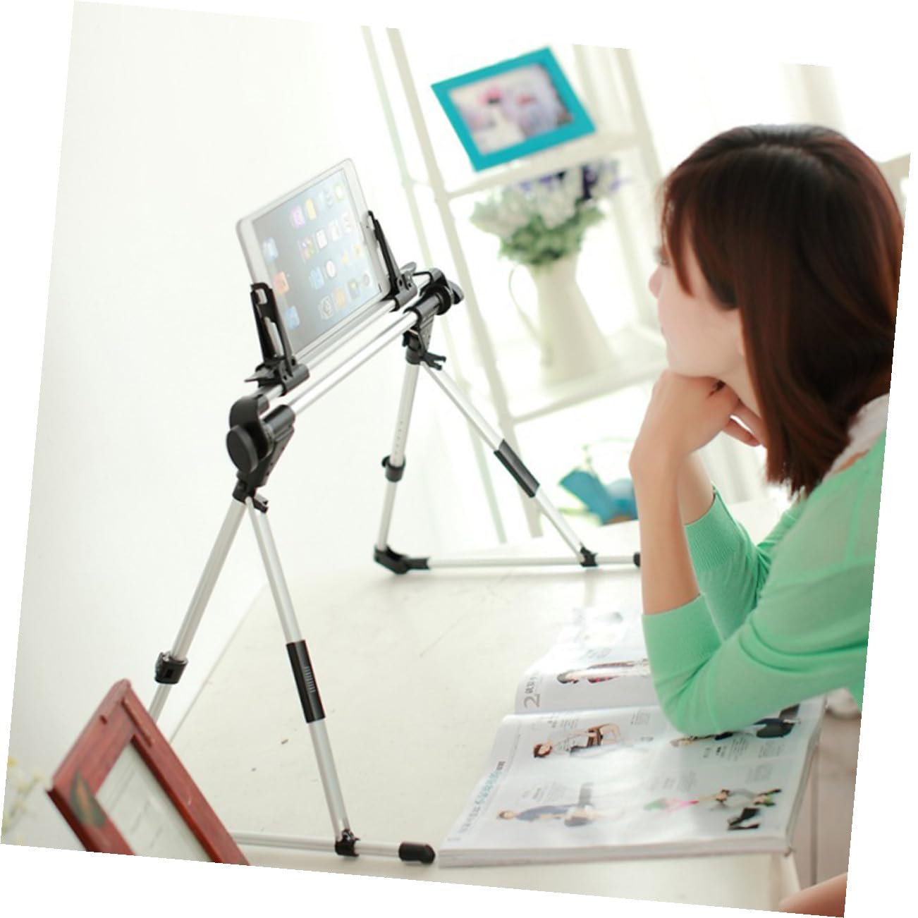 jojofuny Supporto per Tablet in Lega di Alluminio Argento Rustproof Salvaspazio Supporto Multiangolo Regolabile per Smartphone e Tablet PC