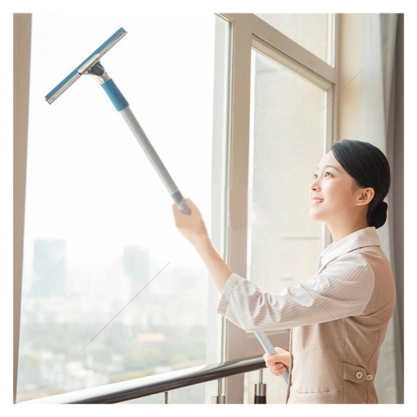 Nettoyage de vitres pour puits de lumière et planchers hauts avec perche de 12 m