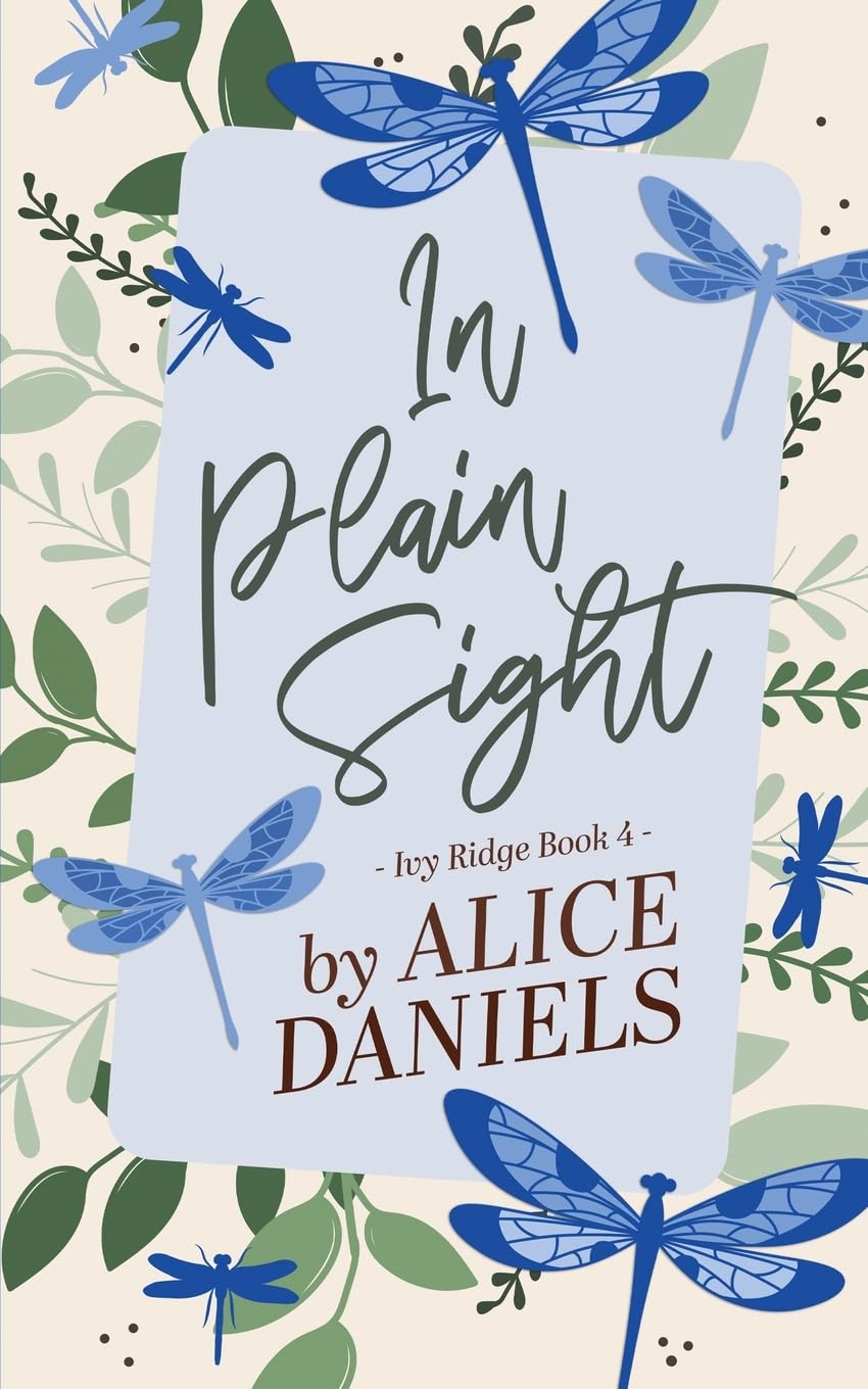 In Plain Sight: A Small Town Romance (Ivy Ridge)
