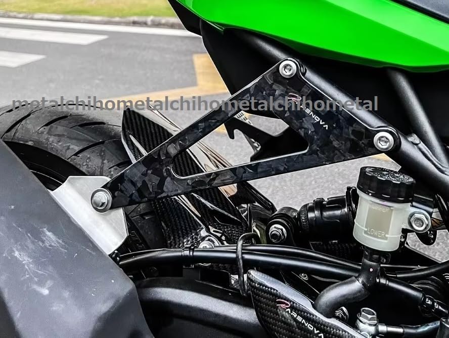 ニンジャ ZX-25R ZX-25R SE フレーク カーボン マフラーステー