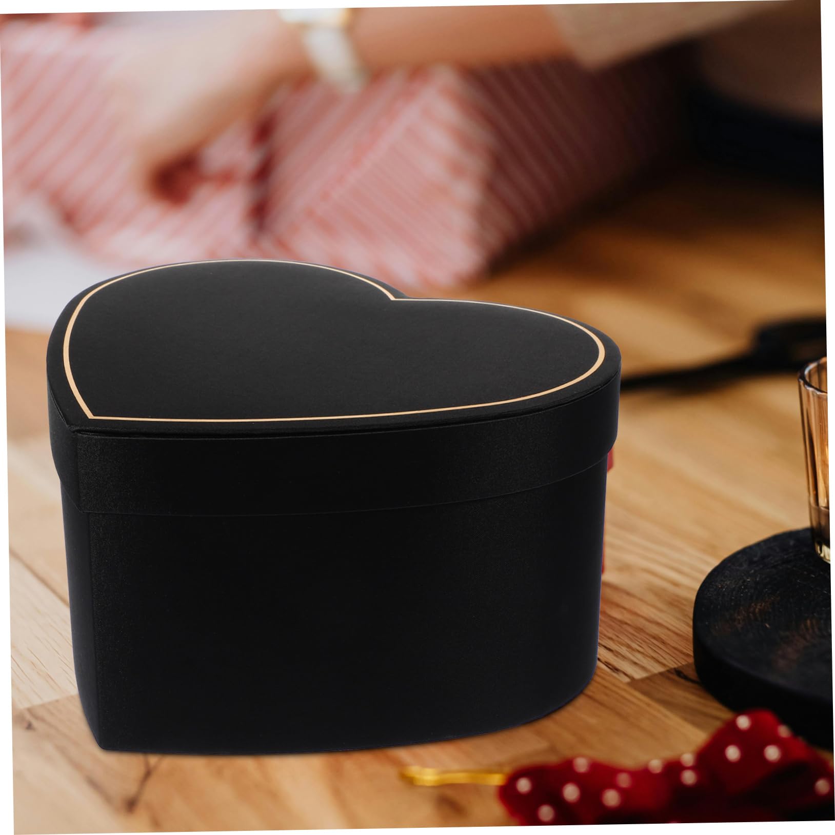 DIYEAH Herzförmige Aufbewahrungsbox Mit Deckel Schwarze Geschenkbox Für Blumenarrangements Elegante Verpackungsschachtel Für Süßigkeiten Schmuck Kosmetik | Herzförmige Schachtel für Blumen, Geschenk Verpackungsbox, Abschlussatmosphäre