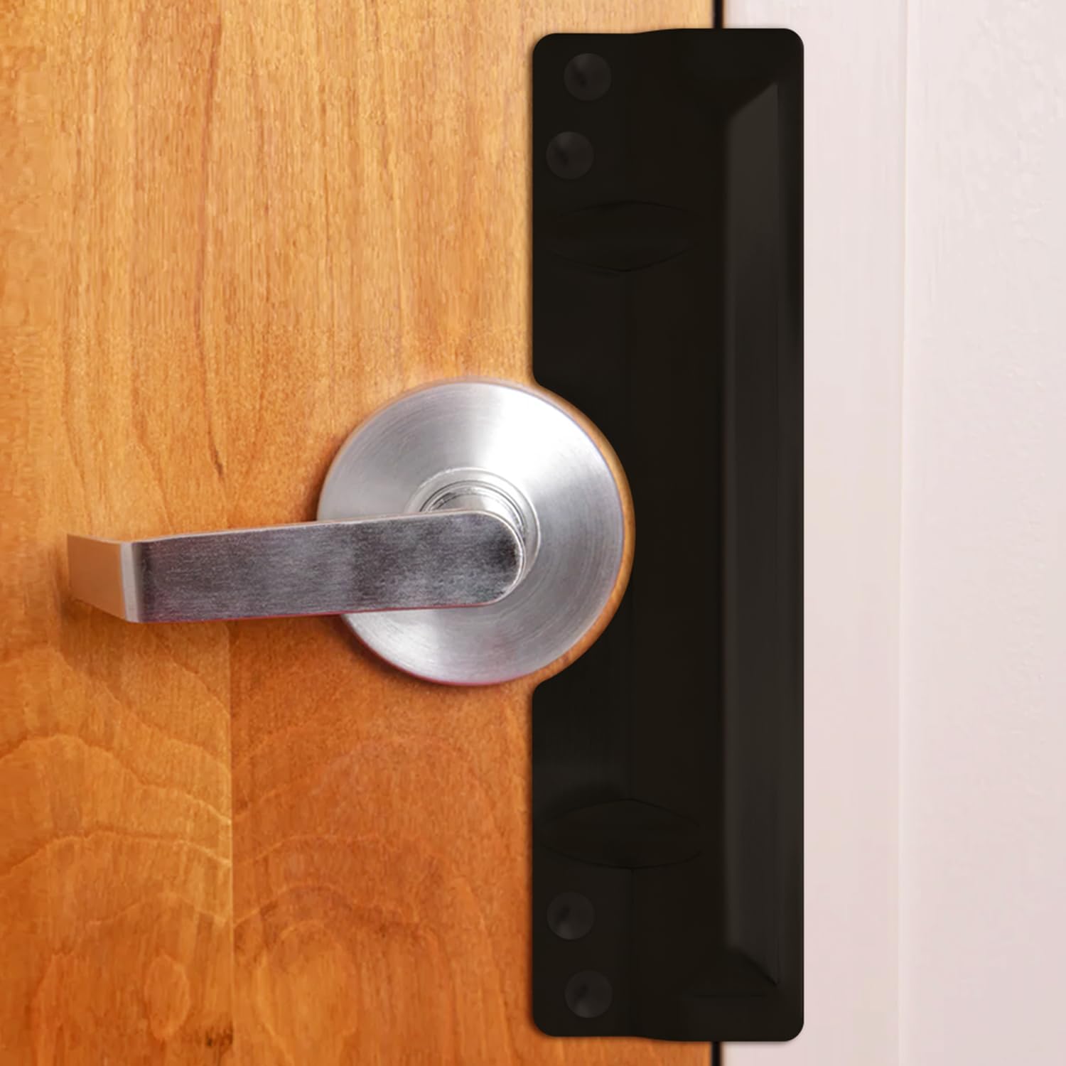 Nuk3y Protection de loquet de porte en acier inoxydable pour portes battantes (noir, 7,6 x 27,9 cm)