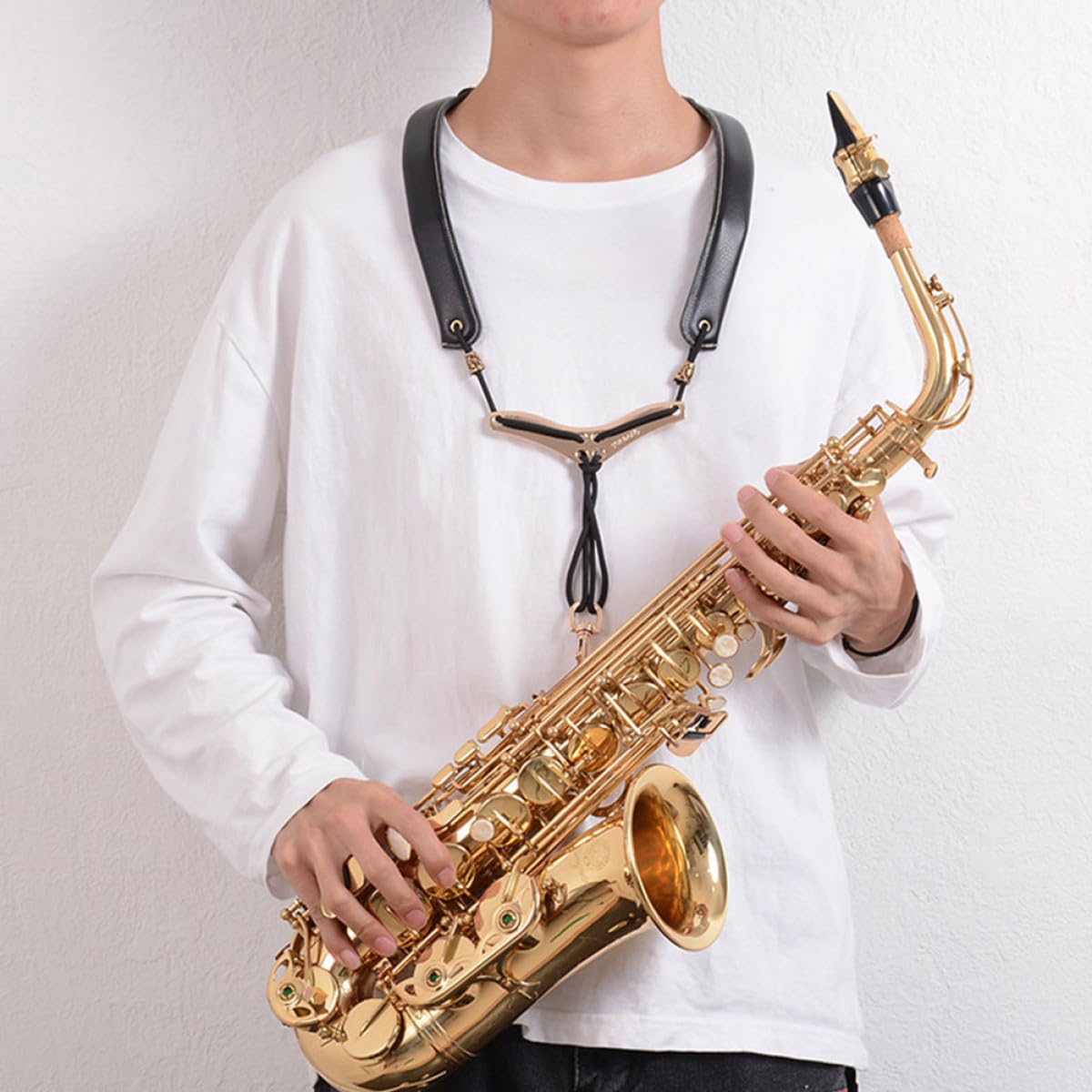 Mipcase Verstellbarer Saxophon schultergurt aus Echtem Leder Weicher Saxophon halsriemen Entlastet Nacken Kompatibel mit Alt Tenor Sopran Baritonsaxophonen Schwarz
