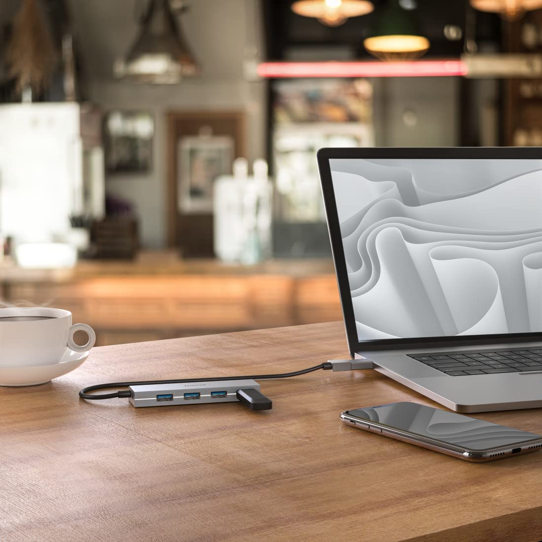 Hama Hub USB, 4 Ports, USB 3.2 Gen1, 5 Gbit/s, Adaptateur USB-C et Bloc Secteur, Garantie 10 Ans, Gris