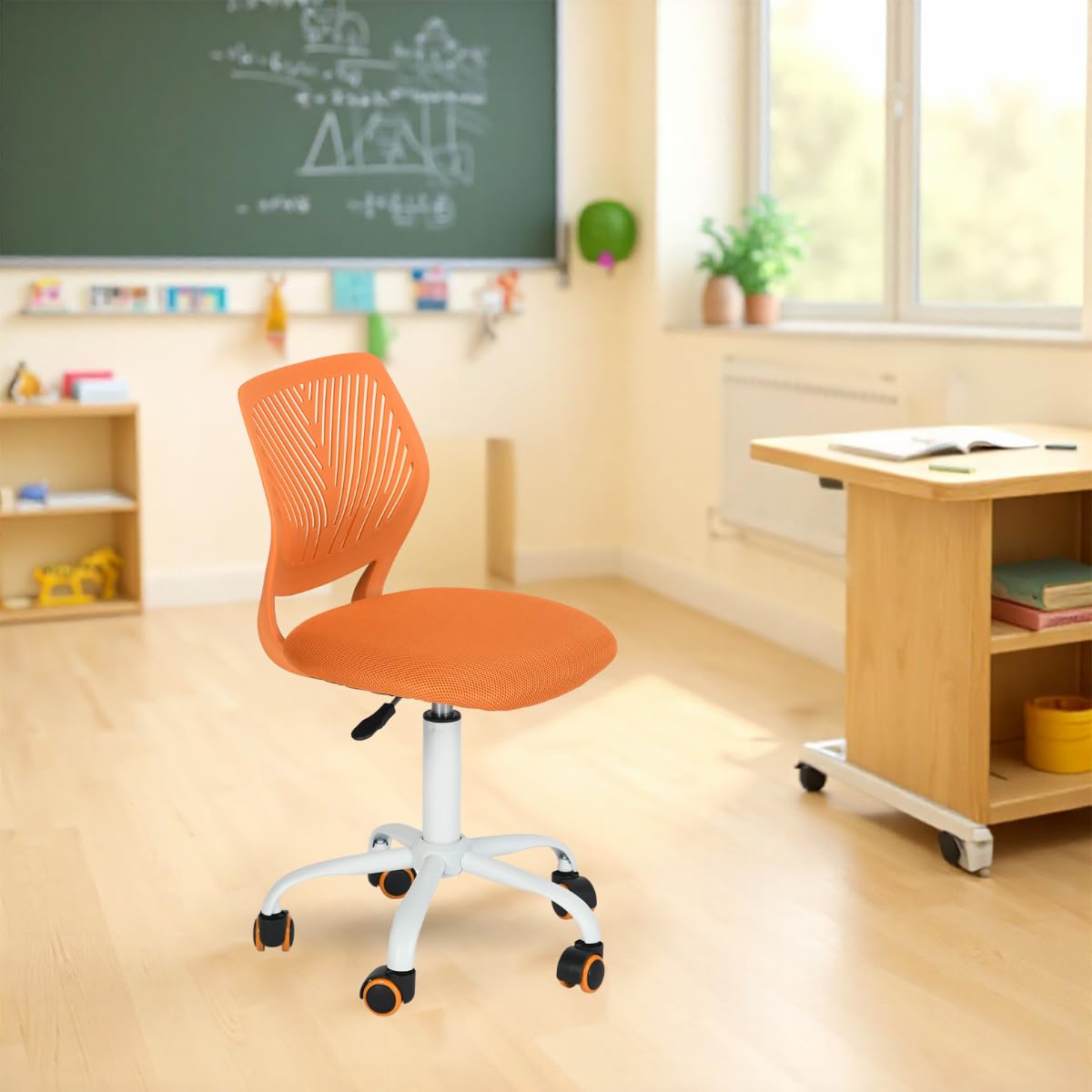 FurnitureR Sedia ergonomica compatta per scuola, schienale in rete traspirante, altezza regolabile, arancione
