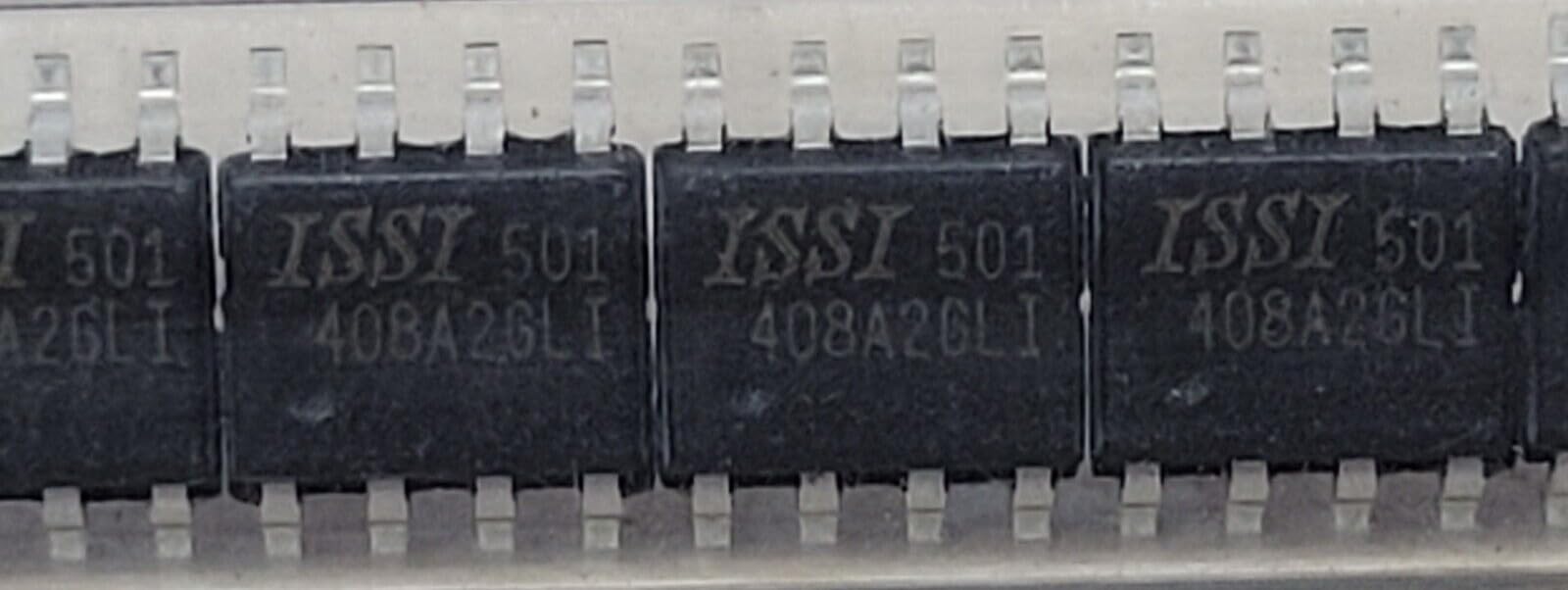 (1 PC) IS24C08A-2GLI ISSI