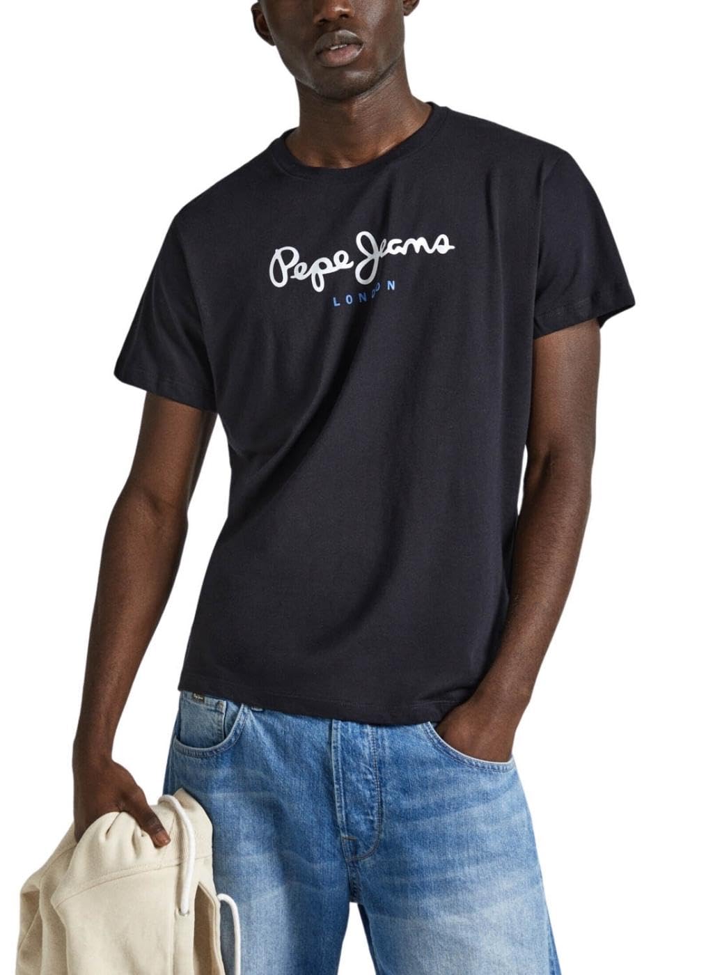 Detalle del tejido de algodón de la camiseta Pepe Jeans Eggo, mostrando su textura suave y uniforme.