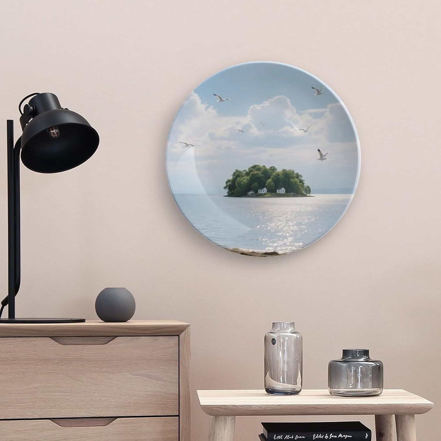 Bone China Decorative Plates Seagull Island Ceramic Decorative Plate Wall Decor with Display Stand Ceramic Ornaments for Wall Hanging Decoration