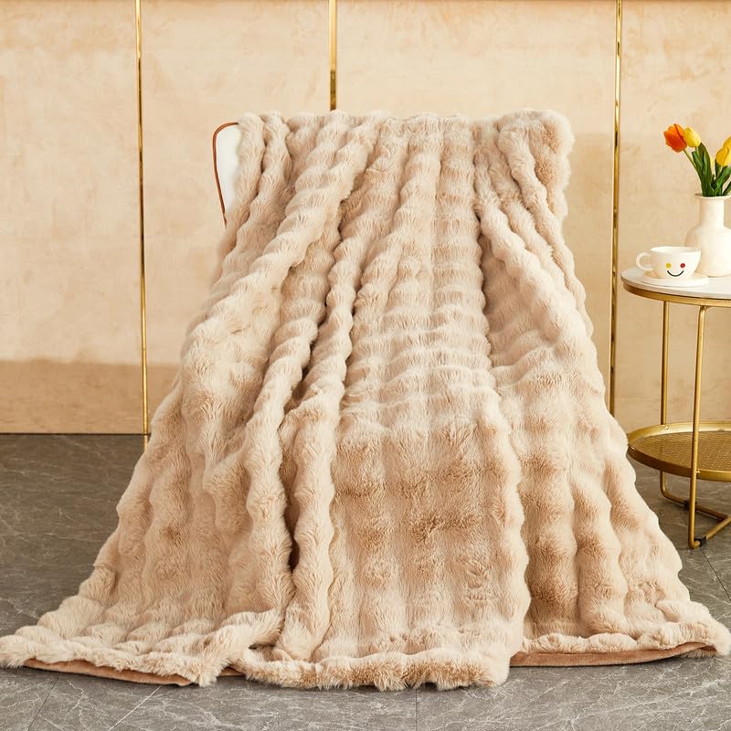 Mingfuxin Luxury Faux Rabbit Fur Throw Blanket, Warm Soft Cozy Plush Fleece Blankets Fluffy Thick Double Layer 1200 GSM Blankets Bed Throws for Living Room Bedroom Sofa Couch Bed