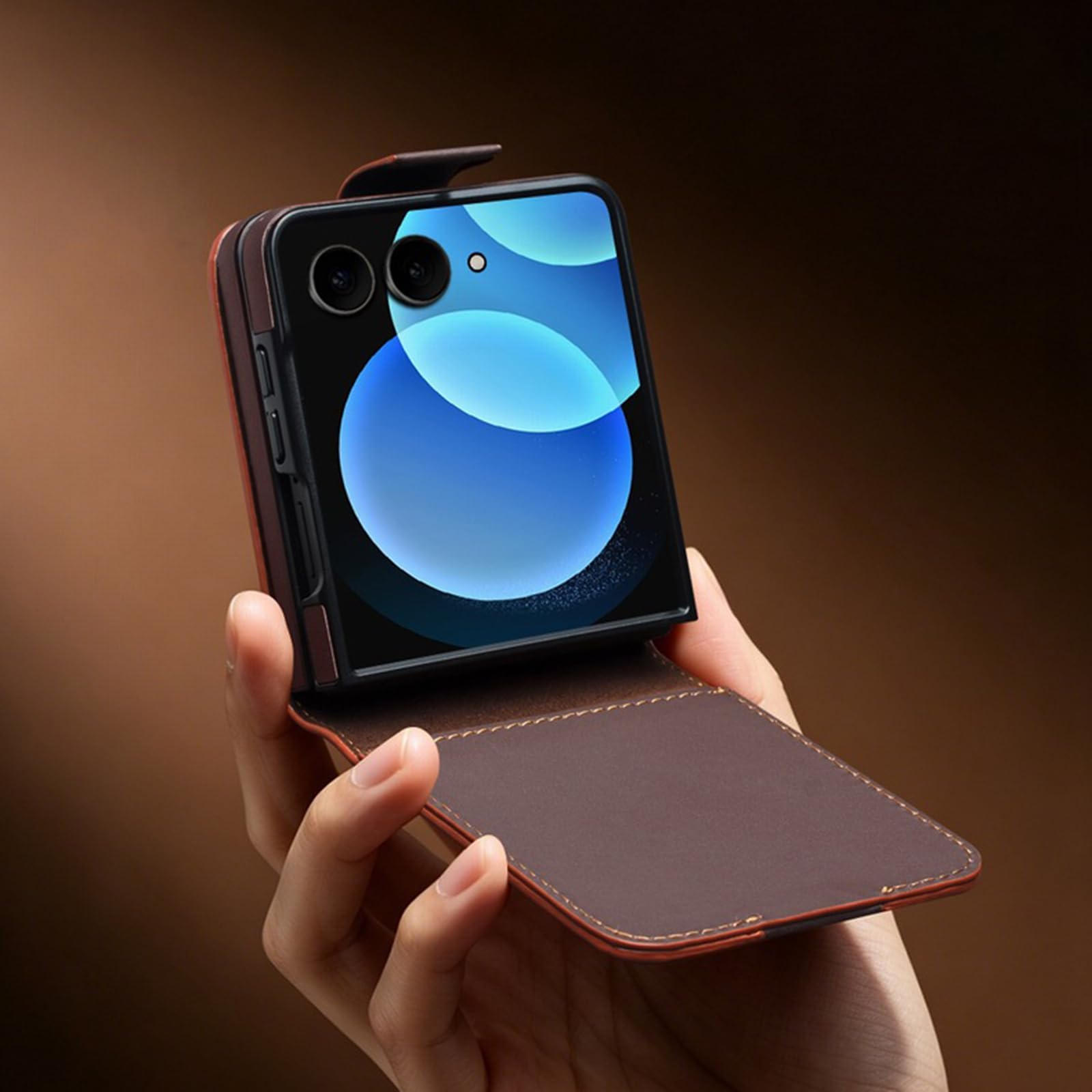 Skórzane etui do Samsung Galaxy Z Flip 8, luksusowy biznesowy kompleksowy pokrowiec magnetyczny folio flip z gniazdem na karty, brązowy, Flip 8